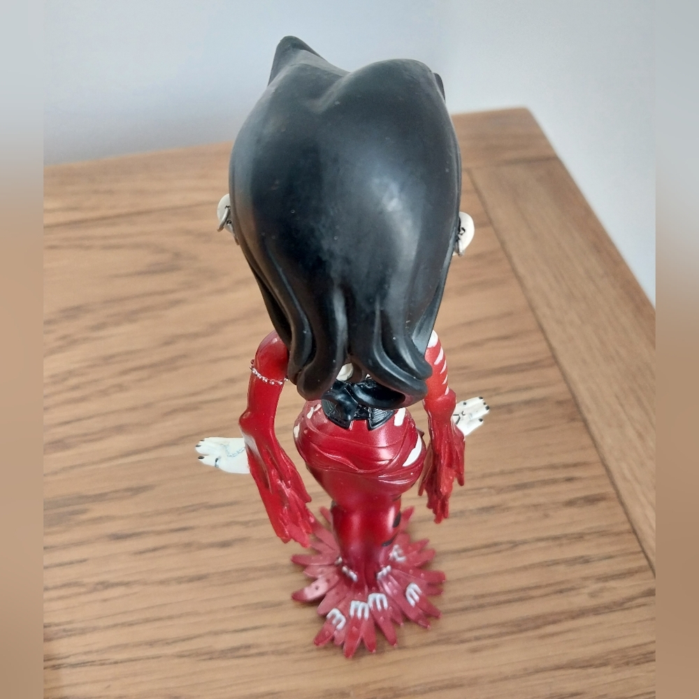 Bleeding Edge Goth "Morbida" 2003, series 1, ComicCon variant 7" figurine - Picture 6 of 8